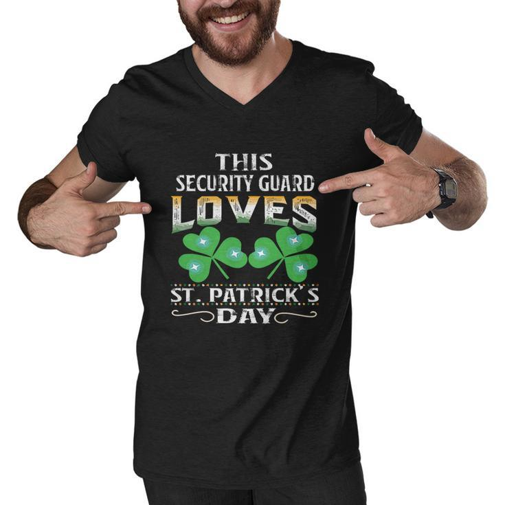 Lucky Shamrock This Security Guard Loves St Patricks Day Funny Job Title Men V-Neck Tshirt