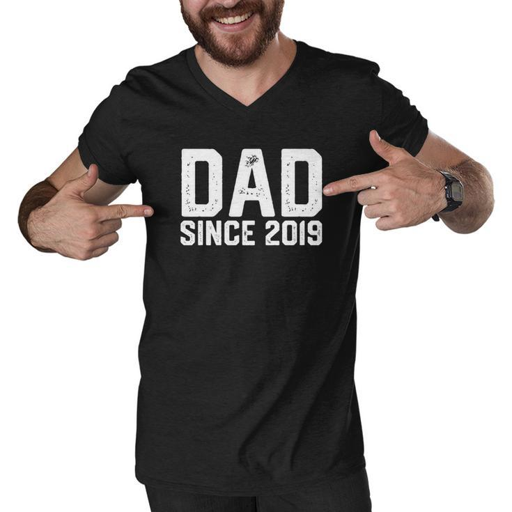 Mens Dad Since 2019 New First Time Fathers Day Gift Men Men V-Neck Tshirt