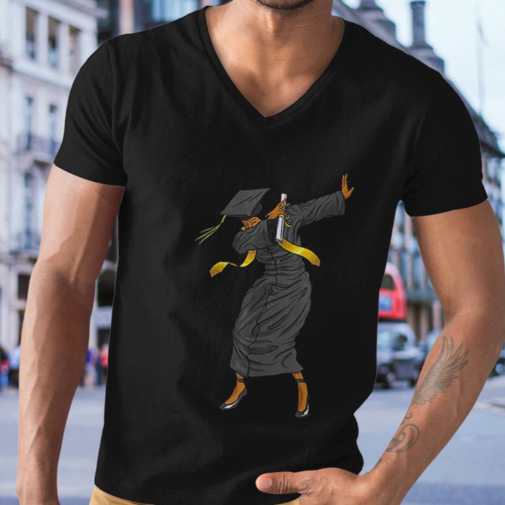 Dabbing Graduation Class Of 2021 Gift Woman Black Graduation Men V-Neck Tshirt