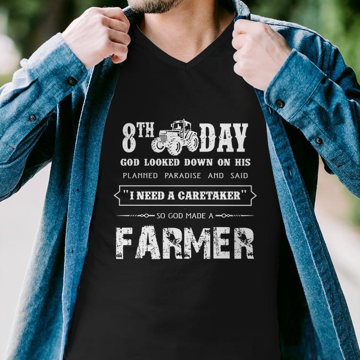 Perfect Farmer T-Shirt Gift On The 8Th Day God Made Farmer Men V-Neck Tshirt