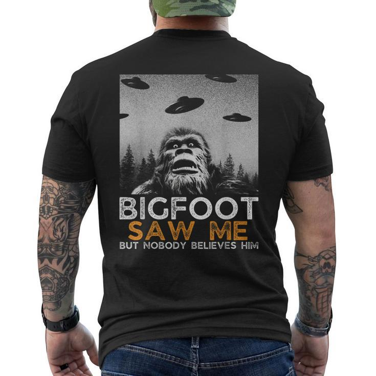 Bigfoot Saw Me And Nobody Believes Him Funny Bigfoot Selfie  Mens Back Print T-shirt