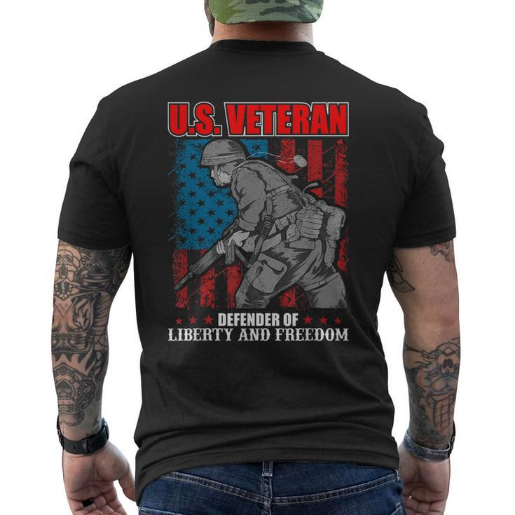 I Am A Dad Grandpa And A Veteran Nothing Scares Me Usa V4 Men's T-shirt Back Print