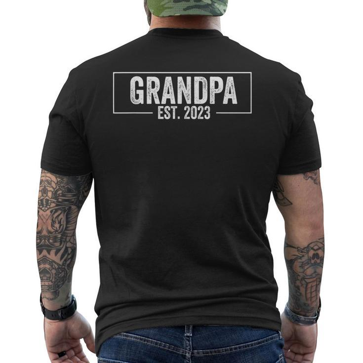 Grandpa Est 2023 First Time Grandfather Promoted Men's Back Print T-shirt