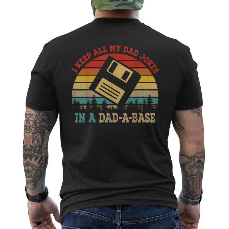 I Keep All My Dad Jokes In A Dad-A-Base Vintage Fathers Day Men's T-shirt Back Print