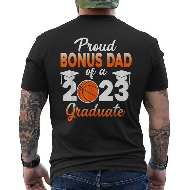 Proud Dad Of A 2023 Graduate Basketball Senior 23 Mens Back Print T-shirt