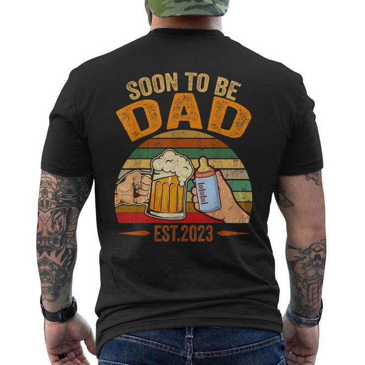 Soon To Be Dad Est 2023 Fathers Day New Dad Vintage Men's T-shirt Back Print