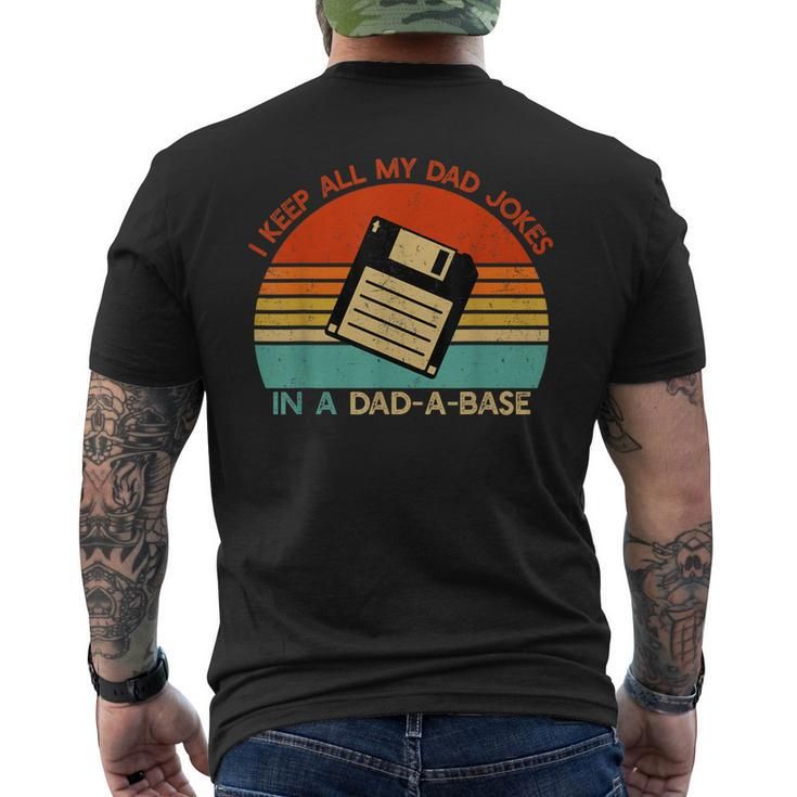 Vintage I Keep All My Dad Jokes In A Dad-A-Base Men Quote Men's T-shirt Back Print