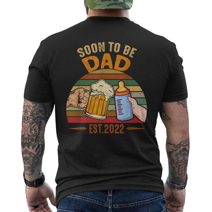 Mens Vintage - Soon To Be Dad 2022 Fathers Day Men's T-shirt Back Print