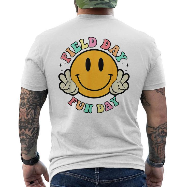 Hippie Smile Face Field Day Fun Day Groovy Field Day 2023 Men's Back Print T-shirt