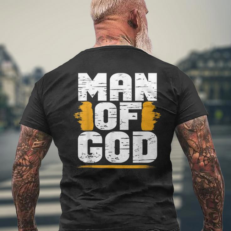 Man Of God Christian Believer Dad Daddy Father’S Day Cute Men's Back Print T-shirt Gifts for Old Men
