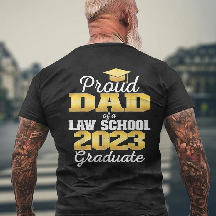 Proud Dad Of 2023 Class Law School Graduate Family Mens Back Print T-shirt Gifts for Old Men