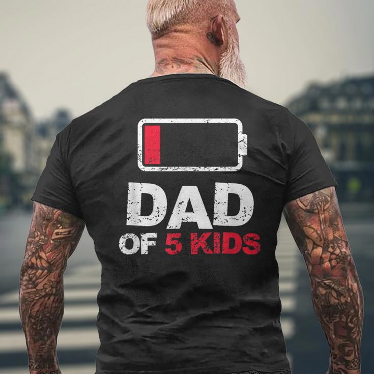 Vintage Dad Of 5 Kids Battery Low Dad Fathers Day Men's T-shirt Back Print Gifts for Old Men