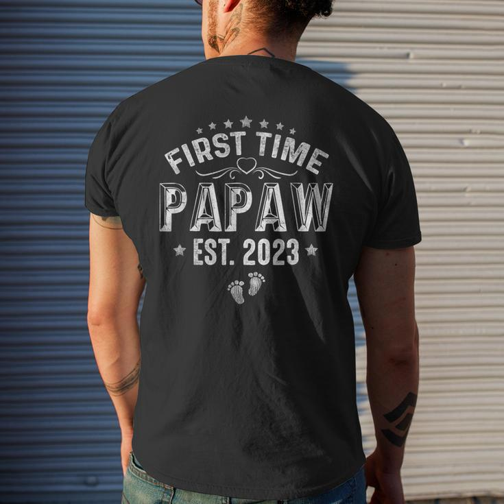 Mens First Time Papaw Est 2023 Fathers Day Soon To Be Papaw Men's Back Print T-shirt Gifts for Him
