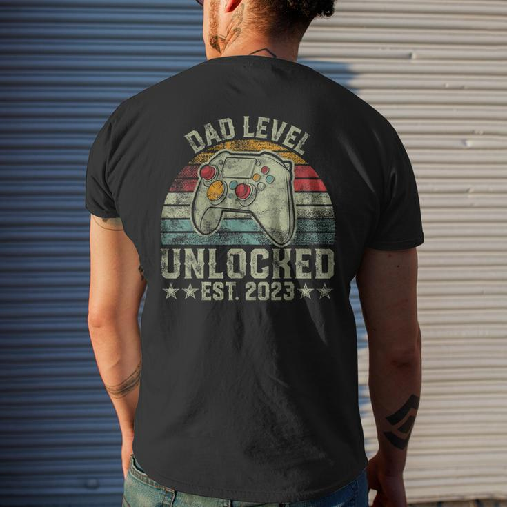 Retro Dad Level Unlocked Est 2023 - New Dad Men's T-shirt Back Print Gifts for Him