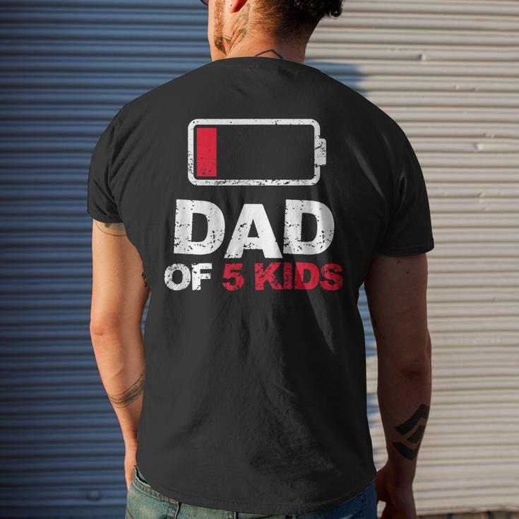 Vintage Dad Of 5 Kids Battery Low Dad Fathers Day Men's T-shirt Back Print Gifts for Him