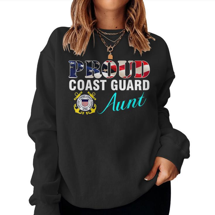 Proud Coast Guard Aunt With American Flag Military Veteran  Women Crewneck Graphic Sweatshirt