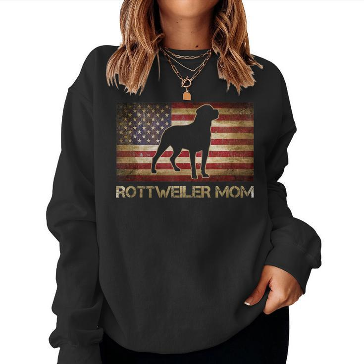 Rottweiler Mom Vintage American Flag Patriotic Dog Lover  Women Crewneck Graphic Sweatshirt