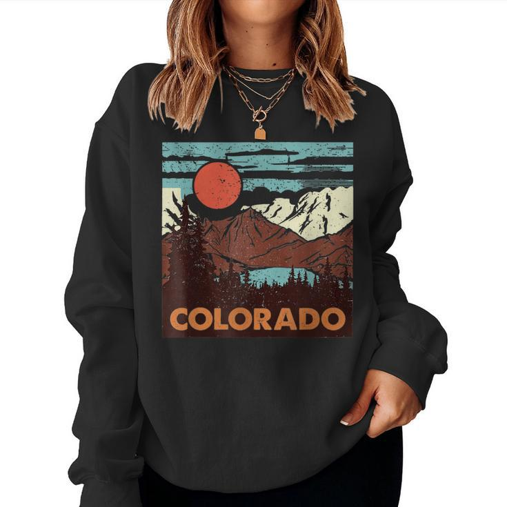 Vintage Colorado Rocky Mountains Boho Colorado Travel Hiking Women Sweatshirt