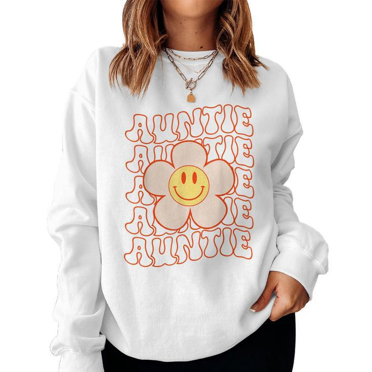 Retro Happy Face Aunt Auntie Groovy Daisy Flower Smile Face  Women Crewneck Graphic Sweatshirt