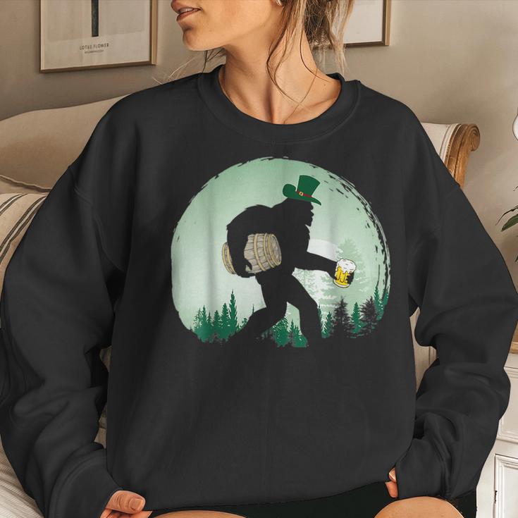 Bigfoot Irish Drinking Beer St Patricks Day Sasquatch  Women Crewneck Graphic Sweatshirt
