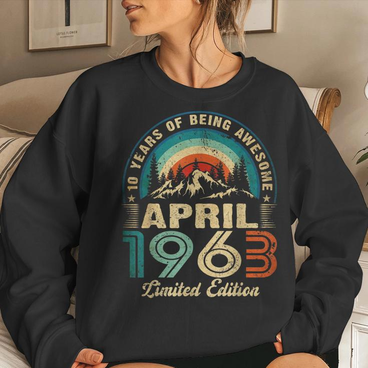 60Th Birthday Vintage April 1963 Men Women 60 Years Old Gift Women Crewneck Graphic Sweatshirt Gifts for Her
