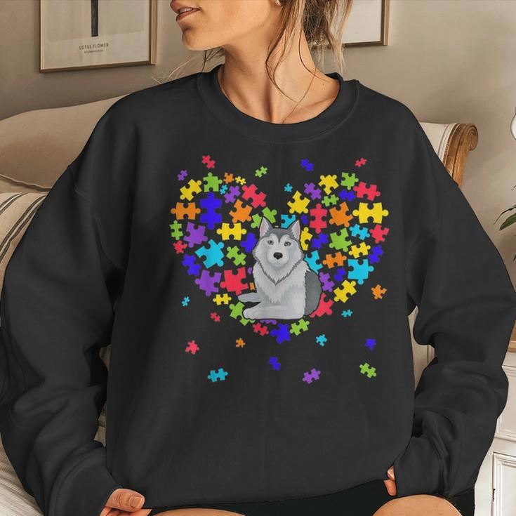 Autism Awareness Siberian Husky Cute Heart Dog Dad Mom Gift Women Crewneck Graphic Sweatshirt Gifts for Her