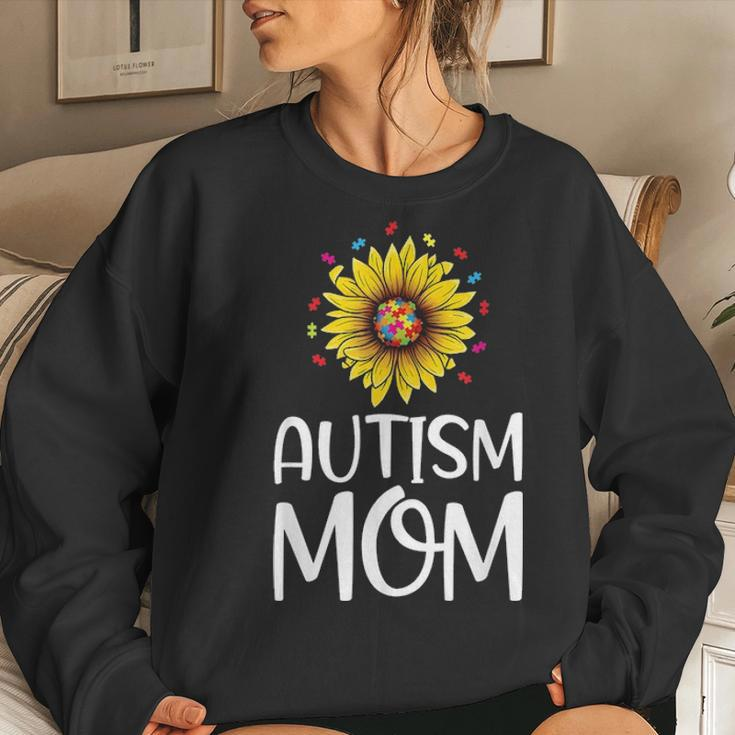 Autism Mom Gift Puzzle Piece Sunflower Autism Awareness Women Crewneck Graphic Sweatshirt Gifts for Her