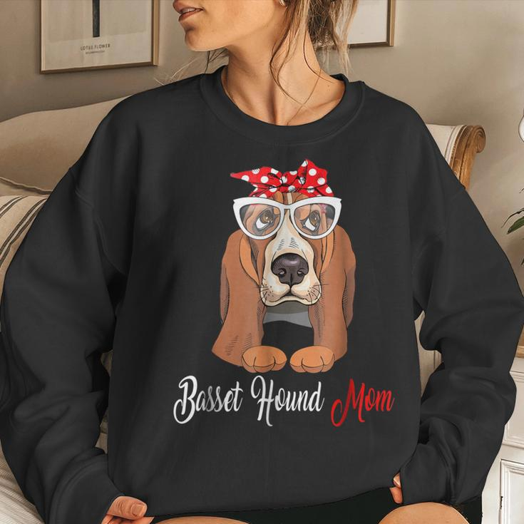 Basset Hound Mom Tshirt Birthday Outfit Women Sweatshirt Gifts for Her