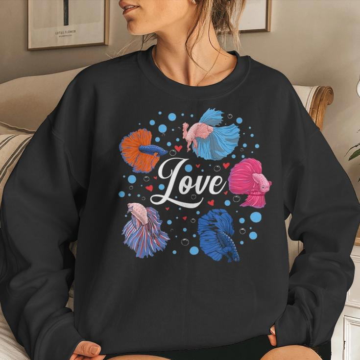 Betta Love Fish Lover Pet Mom Siamese Fighting Fish Aquarium V2 Women Crewneck Graphic Sweatshirt Gifts for Her