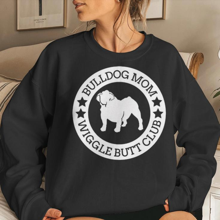 English Bulldog Mom Wiggle Butt Club For Women Women Crewneck Graphic Sweatshirt Gifts for Her