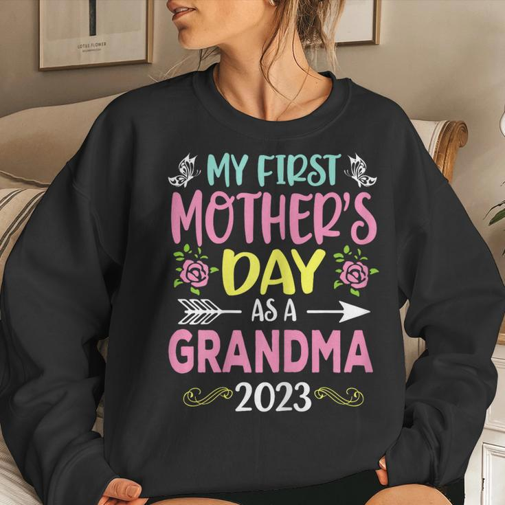 Womens My First As A Grandma 2023 Happy Women Sweatshirt Gifts for Her