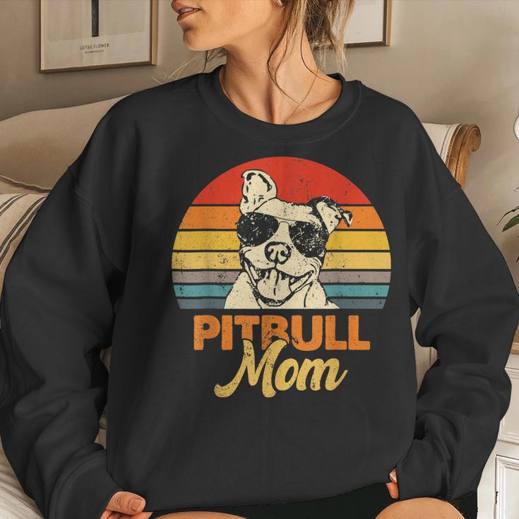 Funny Dog Pitbull Mom Pittie Mom Mothers Day  Women Crewneck Graphic Sweatshirt Gifts for Her