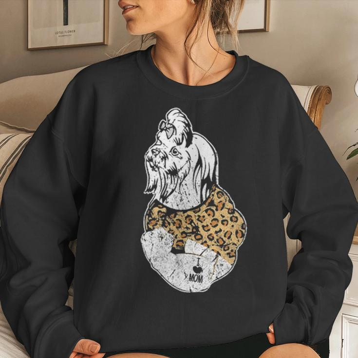 Funny Leopard Shih Tzu Mom Costume Mothers Day Gift Women Crewneck Graphic Sweatshirt Gifts for Her