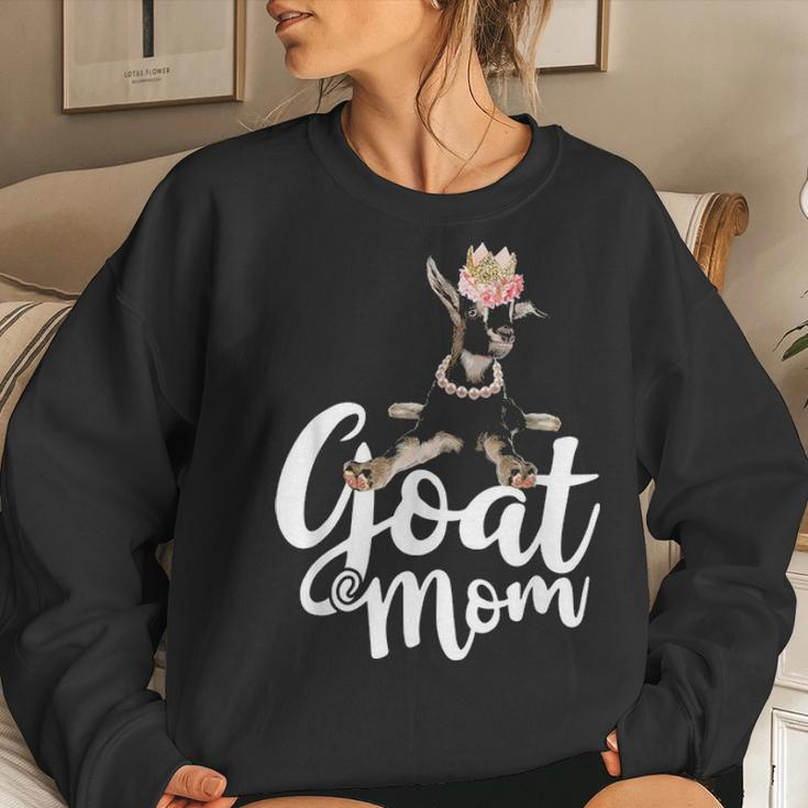 Goat Mom Funny Goat Lover Or Goat Farmer Cute Art Women Crewneck Graphic Sweatshirt Gifts for Her