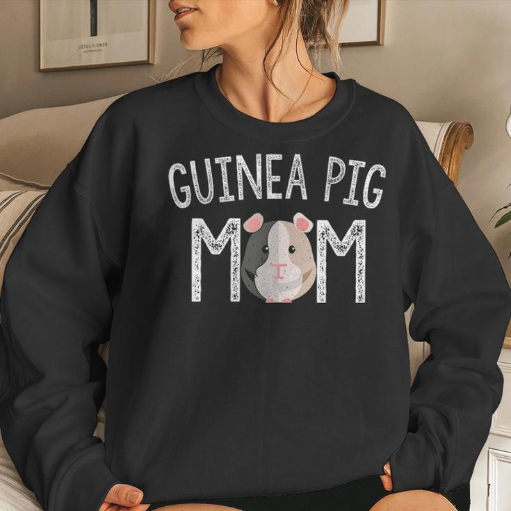 Guinea Pig Mom Guinea Pig Lover Gifts Mama Mother Women Crewneck Graphic Sweatshirt Gifts for Her