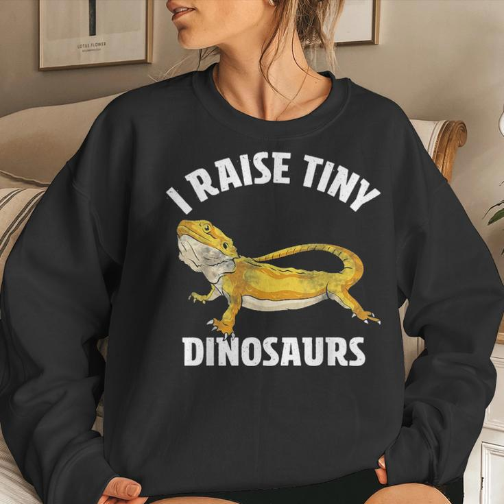 I Raise Tiny Dinosaurs Bearded Dragon Mom Dad Kids Gift Women Crewneck Graphic Sweatshirt Gifts for Her