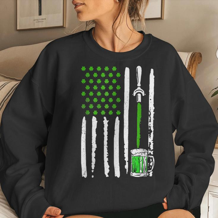 Irish American Flag Draft Beer Shamrock St Patricks Day Women Crewneck Graphic Sweatshirt Gifts for Her