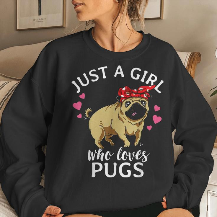 Just A Girl Who Loves Pugs Dog Pug Mom Mama Gift Women Girls Women Crewneck Graphic Sweatshirt Gifts for Her