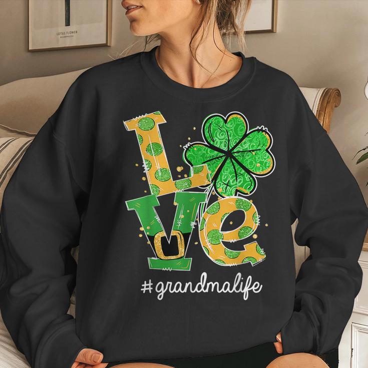 Love Shamrock Grandma Life Cute St Patricks Day Women Crewneck Graphic Sweatshirt Gifts for Her