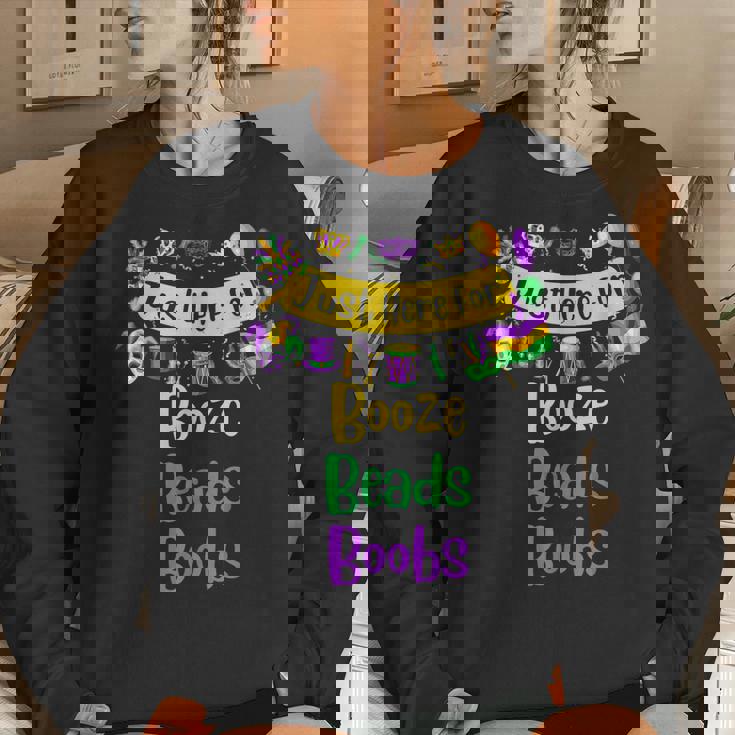 Mardi Gras For Men Women Im Just Here For Booze Beads Boobs Women Crewneck Graphic Sweatshirt Gifts for Her