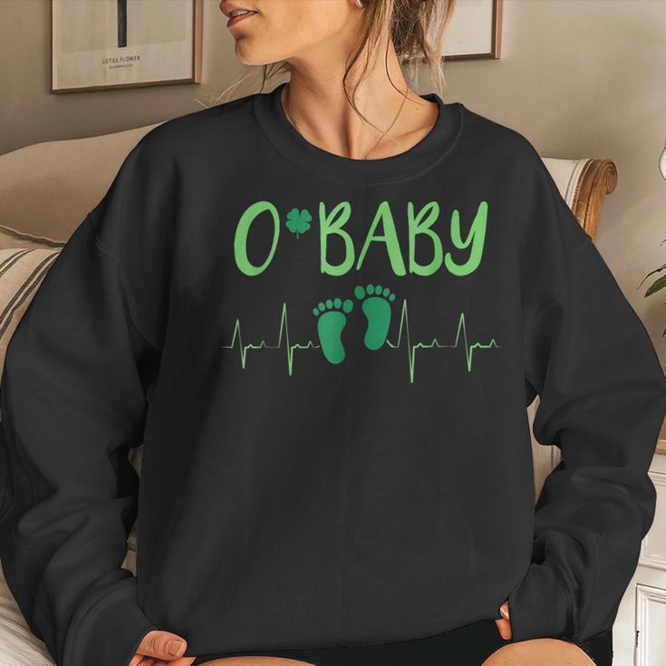 O Baby L&D Nurse St Patricks Day Labor & Delivery Nurse Women Crewneck Graphic Sweatshirt Gifts for Her
