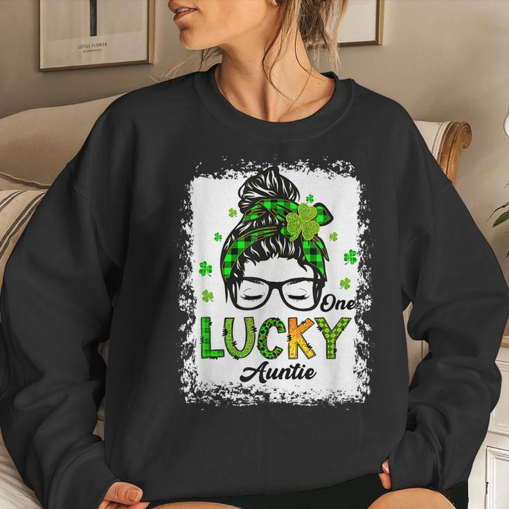 One Lucky Auntie Messy Bun Shamrock St Patricks Day Women Crewneck Graphic Sweatshirt Gifts for Her