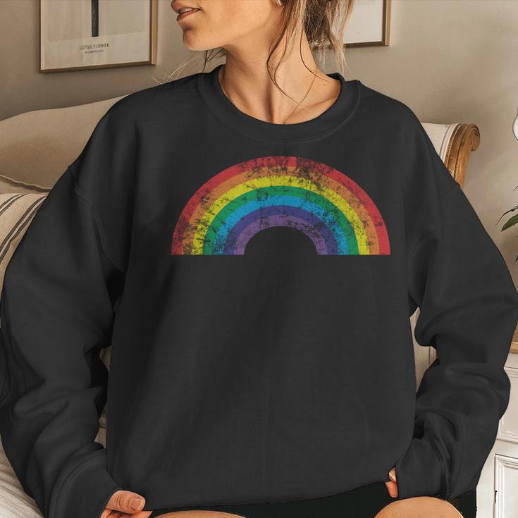 Rainbow Vintage Retro 70S 80S Style Gift Men Women Women Crewneck Graphic Sweatshirt Gifts for Her