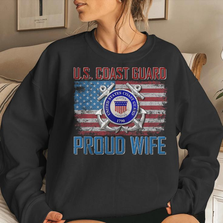 US Coast Guard Proud Wife With American Flag Gift Veteran Women Crewneck Graphic Sweatshirt Gifts for Her