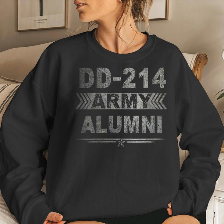 Womens Dd-214 Us Army Alumni Military Veteran Retirement Gifts Women Crewneck Graphic Sweatshirt Gifts for Her
