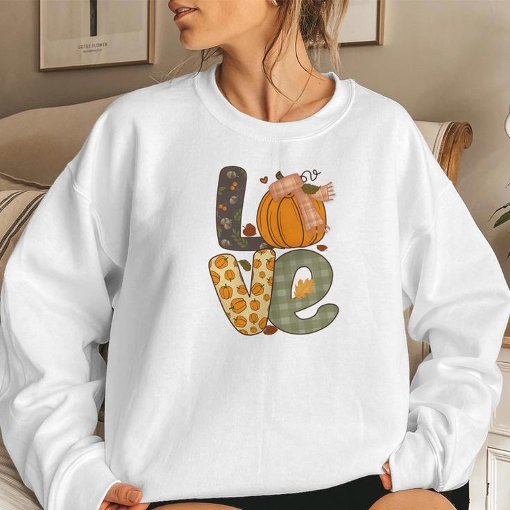 Fall Love Gift For Autumn Lovers Women Crewneck Graphic Sweatshirt Gifts for Her