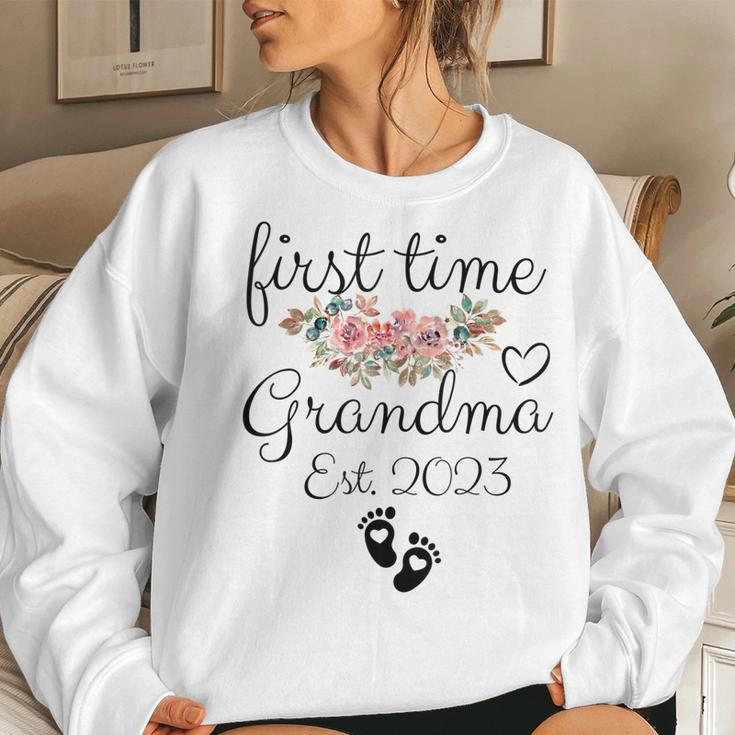 First Time Grandma 2023 New Granny 2023 Women Sweatshirt Gifts for Her