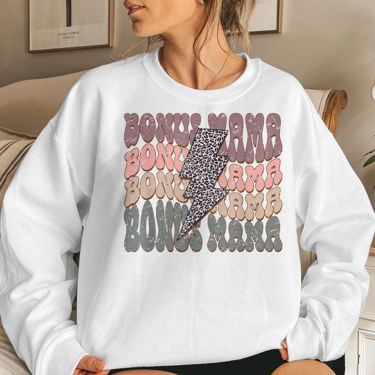 Retro Bonus Mama Leopard Lightning Bolt Western Stepmother Women Crewneck Graphic Sweatshirt Gifts for Her