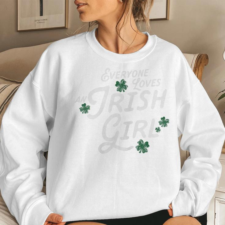 Womens Everyone Loves An Irish Girl Ladies St Patrick Women Crewneck Graphic Sweatshirt Gifts for Her