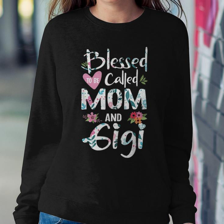 Blessed To Be Called Mom And Gigi Flower Gifts Women Crewneck Graphic Sweatshirt Funny Gifts